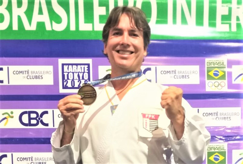 Karateca do Yara é campeão pela terceira vez no Campeonato Brasileiro da categoria Master